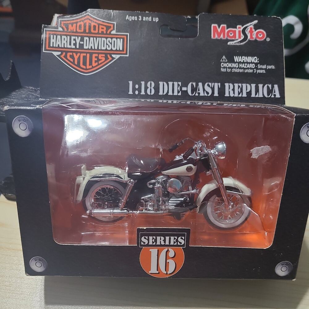 Maisto Harley Davidson 1:18 Die Cast Replica Series 16 1958 Duo Glide